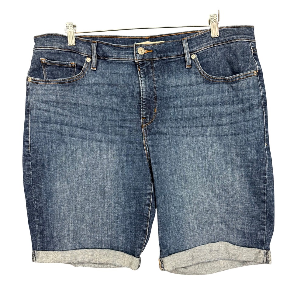 Levis Denim Shorts Womens 18W Blue Classic Bermuda Medium Wash 9.5" Inseam